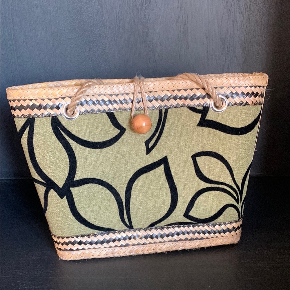 Green and Black Leaf Patterned Women's Bag